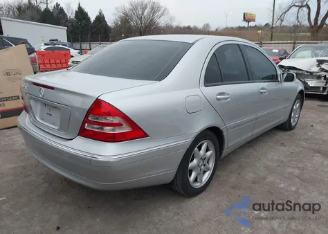 2003 Mercedes-Benz C 240 from USA, damaged, VIN WDBRF61JX3F351952